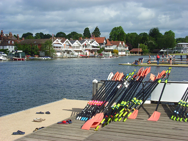 Boats on the River Thames beside green riverbanks at Henley-on-Thames
